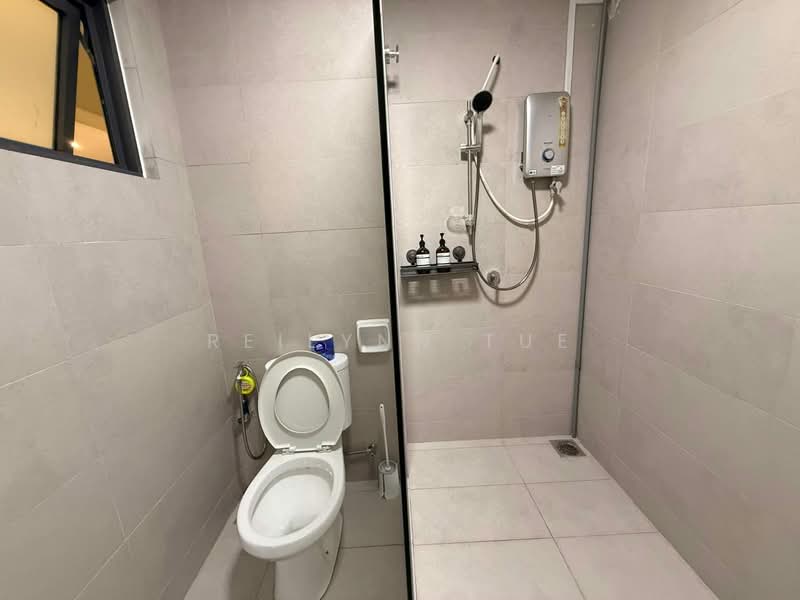 Service Residence for Rent at SUNSURIA FORUM SERVICED APARTMENT - Reilynn Tue - Bathroom - PropertyGuru.com.my