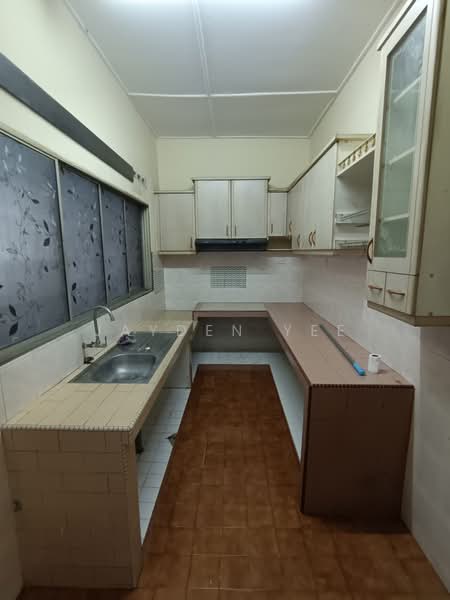 1-storey Terraced House for Sale in Jalan Klang Lama (Old Klang Road) (Kuala Lumpur) - Jayden Yee - Kitchen - PropertyGuru.com.my