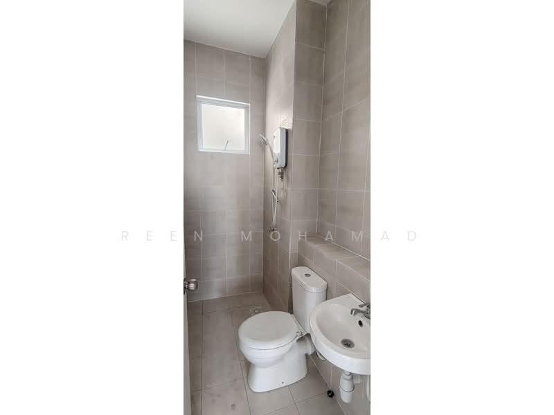 Kondominium untuk Disewa di Residensi Adelia 4 - Reen Mohamad - Bathroom - PropertyGuru.com.my