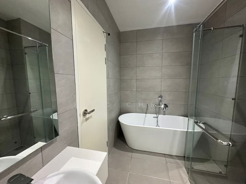 Servis Apartment untuk Disewa di Dorsett Waterfront Subang - Eric Chin - Bathroom - PropertyGuru.com.my