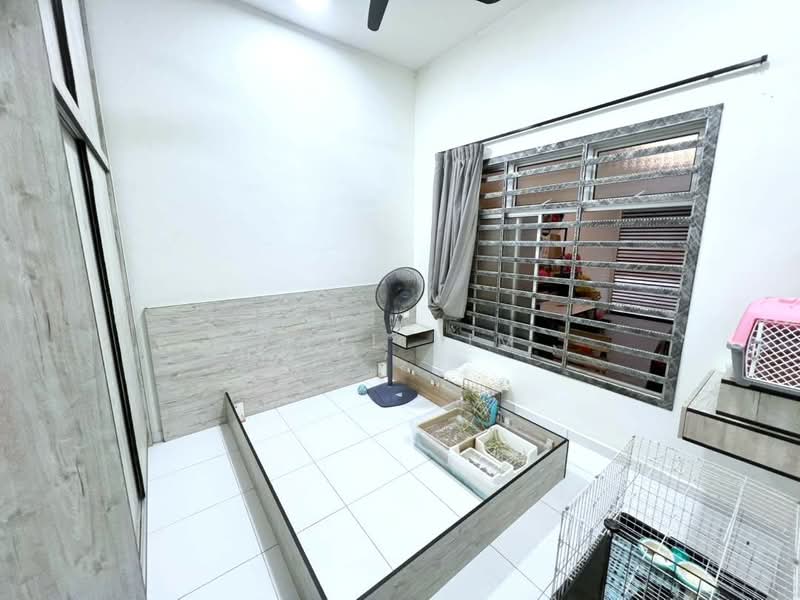 Rumah Teres 2 Tingkat untuk Dijual di Setia Tropika (Johor Bahru) - Karl Lim - Bedroom - PropertyGuru.com.my