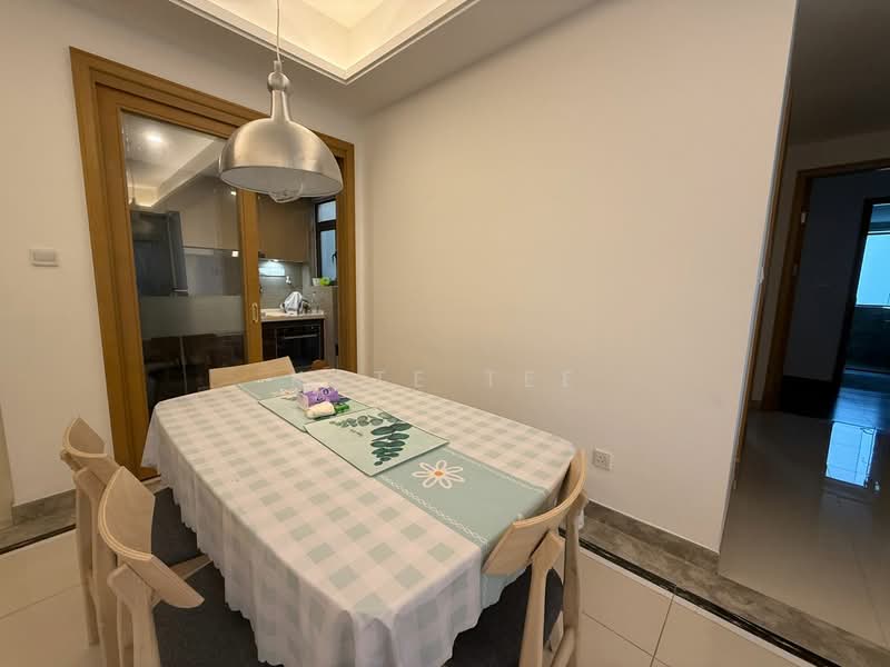 Service Residence for Sale at R&F Princess Cove Phase 1 - Kate Tee - Dining Room - PropertyGuru.com.my