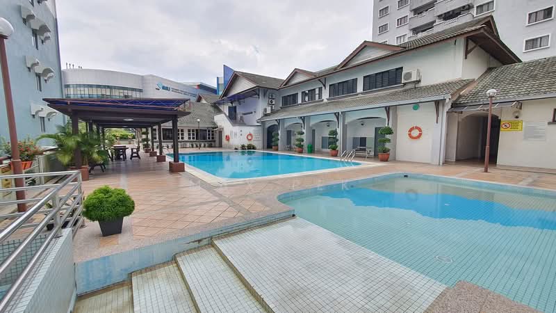 Kondominium untuk Disewa di Vista Komanwel B - Max Pek - Pool - PropertyGuru.com.my