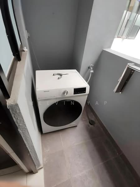 Service Residence for Rent at Majestic Maxim - Melvin Yap - Balcony - PropertyGuru.com.my