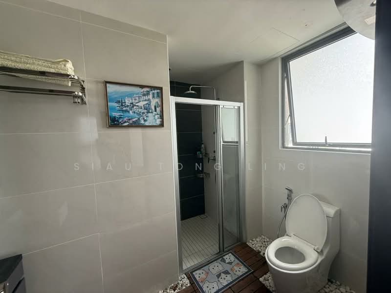 Kondominium untuk Disewa di Kings Bay @ Country Garden Danga Bay - Siau Tong Ling - Bathroom - PropertyGuru.com.my