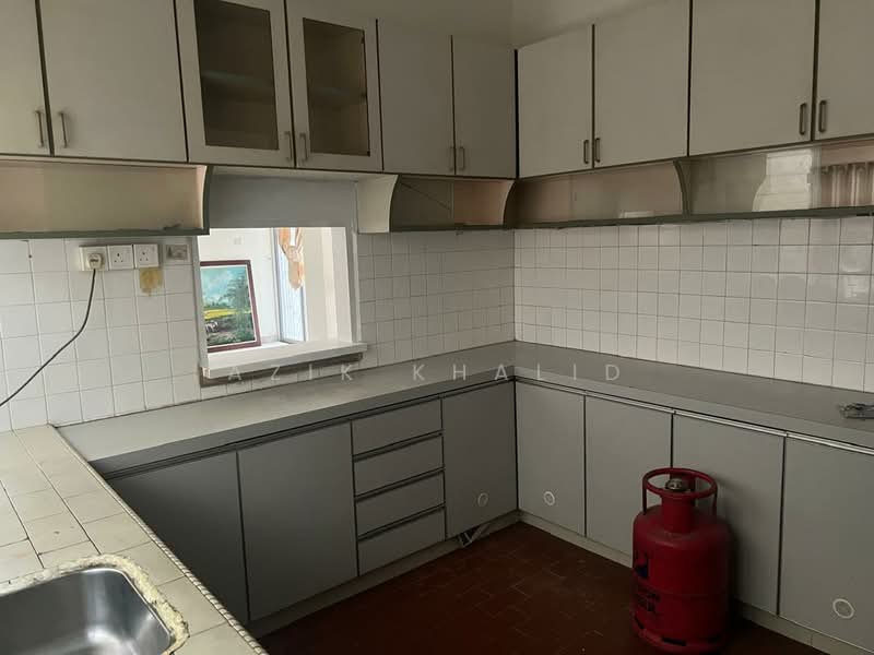 Bungalow for Sale in Bandar Tun Razak (Cheras) - Azik Khalid - Kitchen - PropertyGuru.com.my