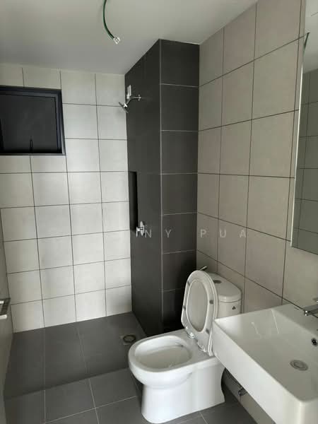 Servis Apartment untuk Dijual di D'Vervain - Johnny Pua - Bathroom - PropertyGuru.com.my