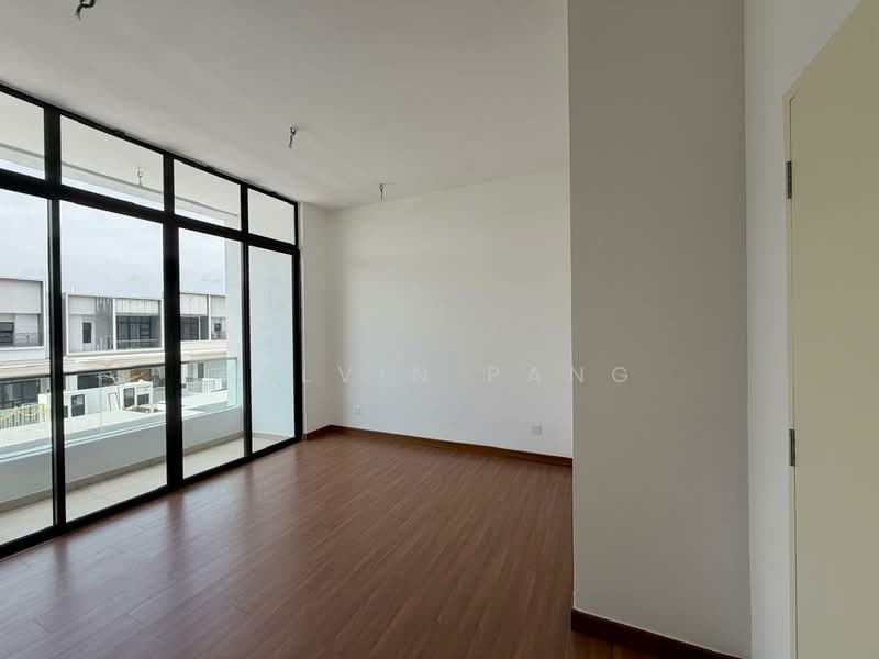 Rumah Teres 2 Tingkat untuk Disewa di Shah Alam (Selangor) - Kelvin Pang - Balcony - PropertyGuru.com.my