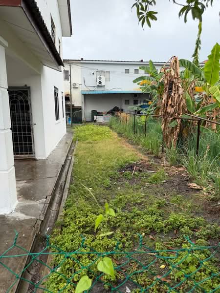 2-storey Terraced House for Sale in Taman Seri Tanjong Minyak (Tanjong Minyak) - Wesley Tan - Exterior - PropertyGuru.com.my