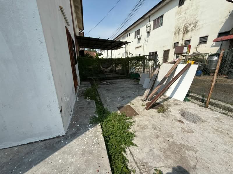 2-storey Terraced House for Sale in Taman Seri Tanjong Minyak (Tanjong Minyak) - Wesley Tan - Exterior - PropertyGuru.com.my