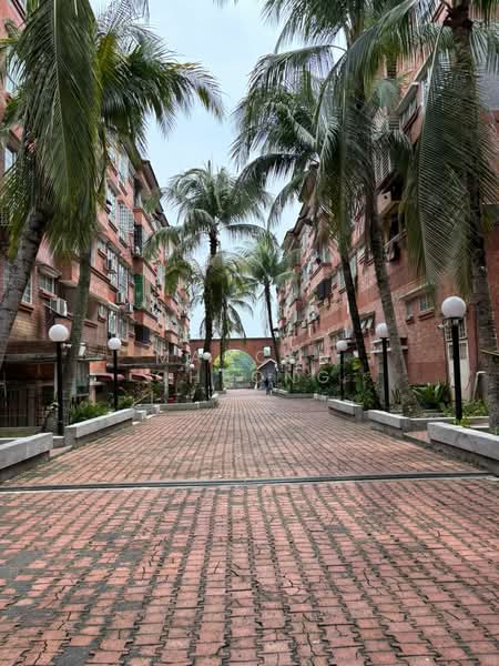 Untuk Disewa - Red Ruby