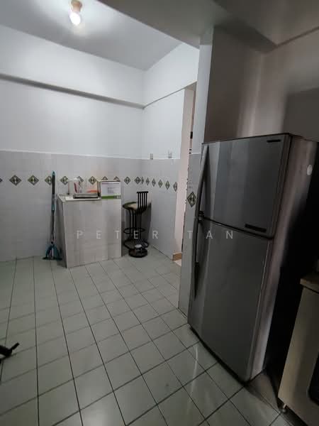 Kondominium untuk Disewa di Kondominium Tanjung Puteri - Peter Tan - Kitchen - PropertyGuru.com.my