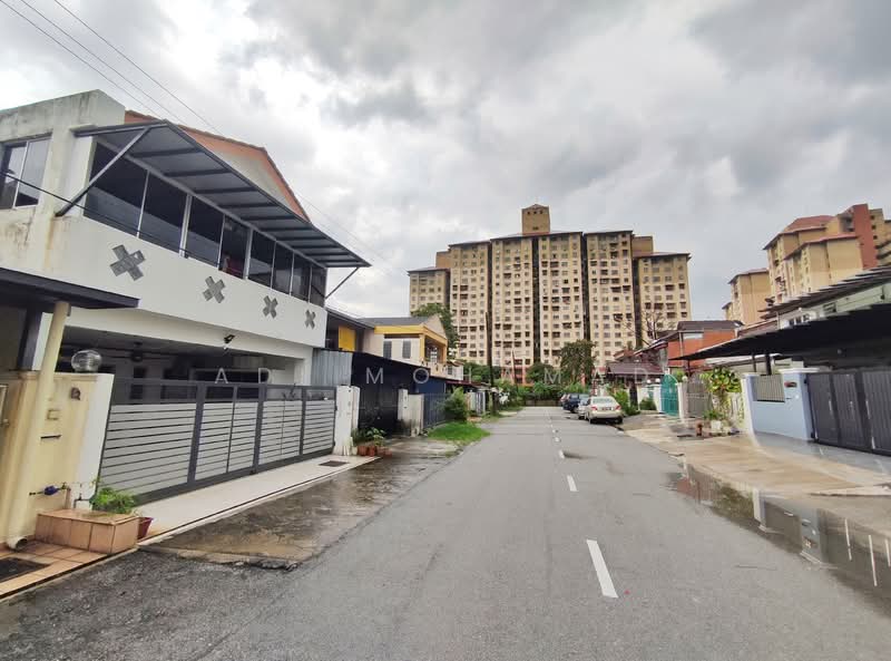 Rumah Teres 2 Tingkat untuk Dijual di Taman Selayang Indah (Selayang) - Adi Mohamad - Exterior - PropertyGuru.com.my