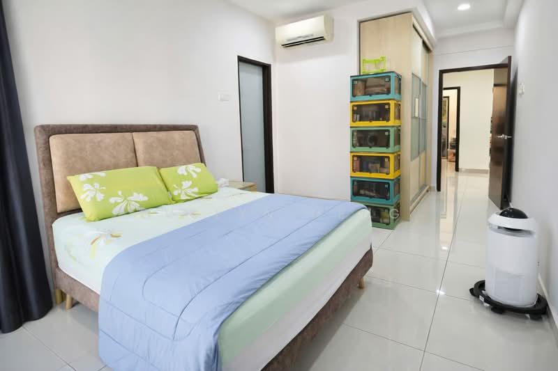 Service Residence for Sale at KSL Residence @ Daya - Evelyn Heng - Bedroom - PropertyGuru.com.my