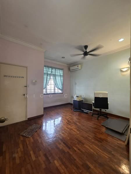Rumah Teres 2-Tingkat untuk Dijual di Taman Molek (Johor Bahru) - Nico Chong - Living Room - PropertyGuru.com.my