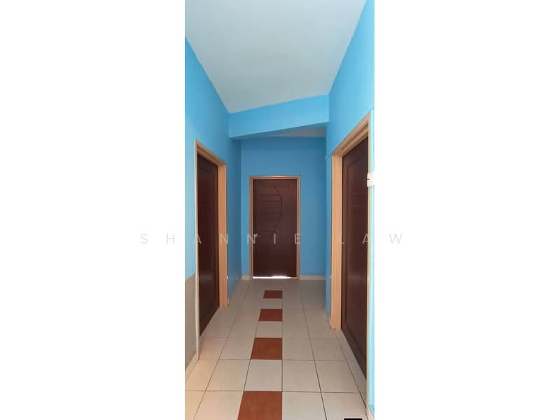 Pangsapuri untuk Dijual di Astaka Heights Apartments - Shannie Law - Corridor - PropertyGuru.com.my