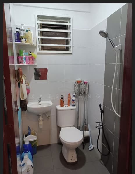 Apartment for Sale at The Rise Collection 2 - Kaze Kang - Bathroom - PropertyGuru.com.my