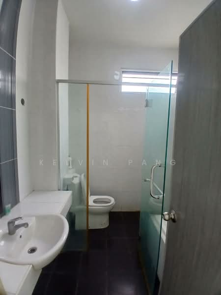 Rumah Teres 2 Tingkat untuk Disewa di Shah Alam (Selangor) - Kelvin Pang - Bathroom - PropertyGuru.com.my