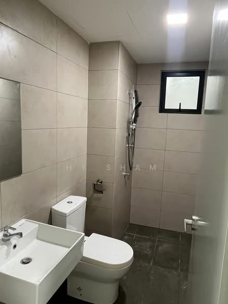 Servis Apartment untuk Disewa di M Luna - HY Sham - Bathroom - PropertyGuru.com.my