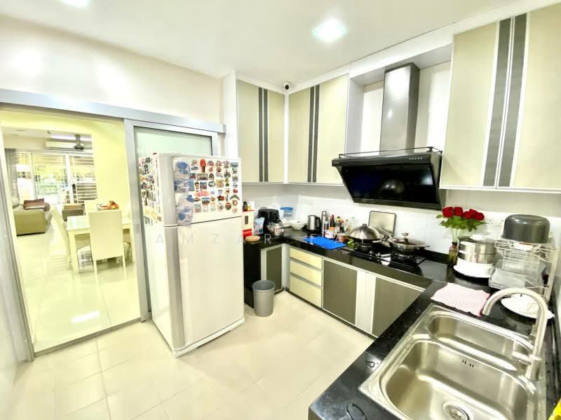 2-storey Terraced House for Sale in Klang (Selangor) - Amzar Faiz - Kitchen - PropertyGuru.com.my