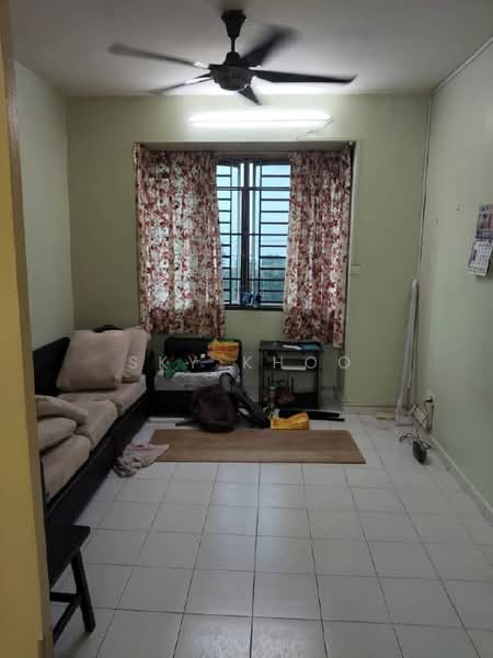 Servis Apartment untuk Dijual di Nusa Perdana Apartment - Sky Khoo - Living Room - PropertyGuru.com.my