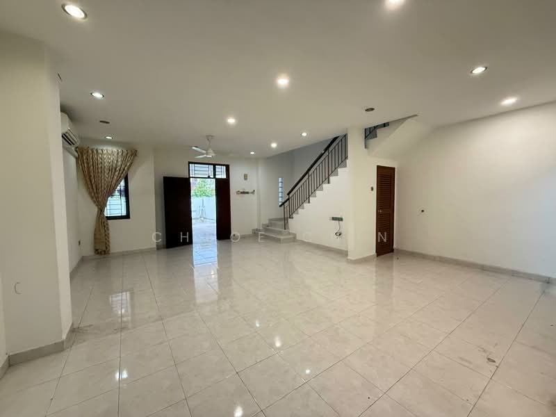 Rumah Teres 2 Tingkat untuk Dijual di Bandar Seri Alam (Masai) - Chloe Chin - Living Room - PropertyGuru.com.my