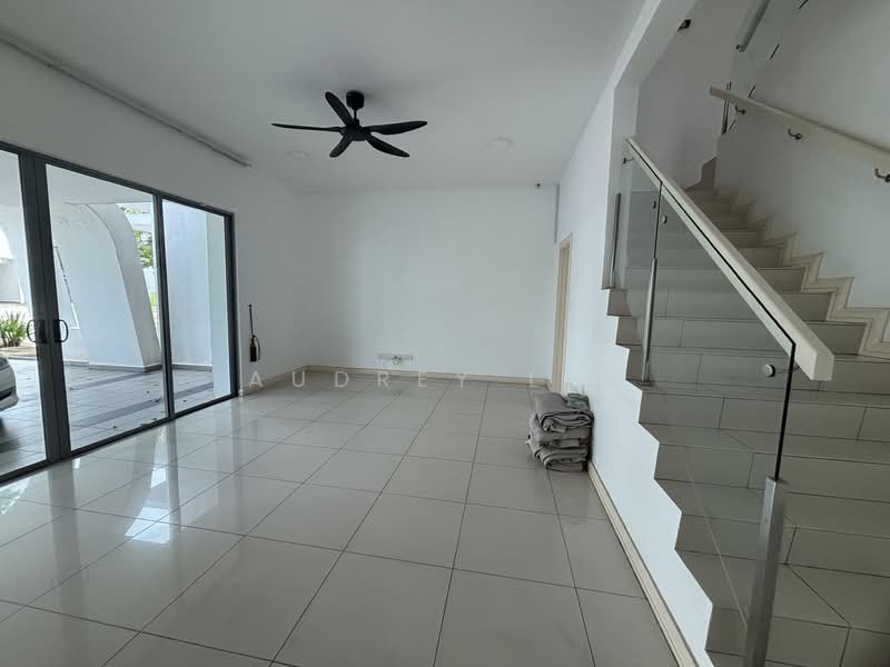 2-storey Terraced House for Rent in Cyberjaya (Selangor) - Audrey Lee - Living Room - PropertyGuru.com.my