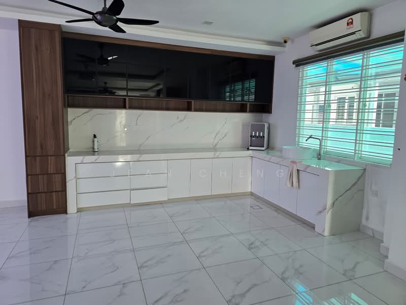 Semi-Detached House for Sale in Subang Heights (Subang Jaya) - Jean Cheng - Kitchen - PropertyGuru.com.my