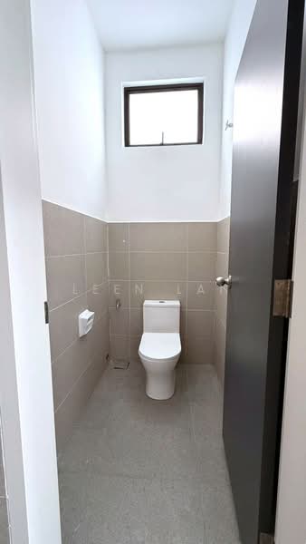 Detached Factory for Rent in Tampoi (Johor) - Leen Lai - Bathroom - PropertyGuru.com.my