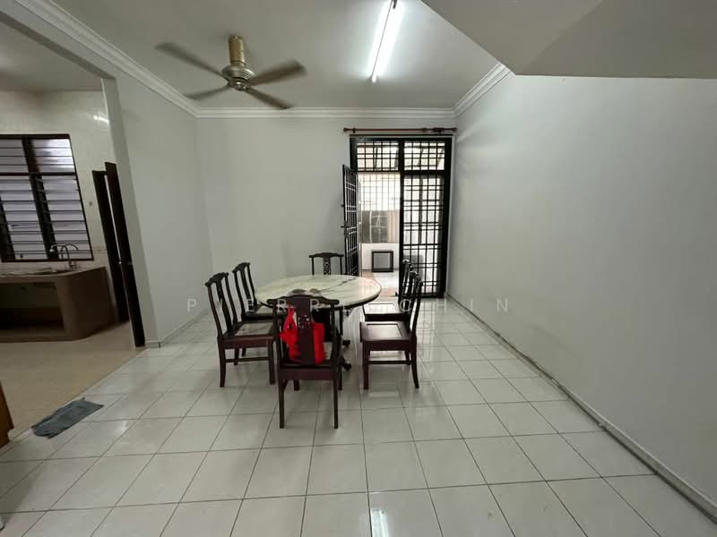 Rumah Teres 2 Tingkat untuk Disewa di Bukit Indah (Iskandar Puteri (Nusajaya)) - Pierre Chin - Dining Room - PropertyGuru.com.my