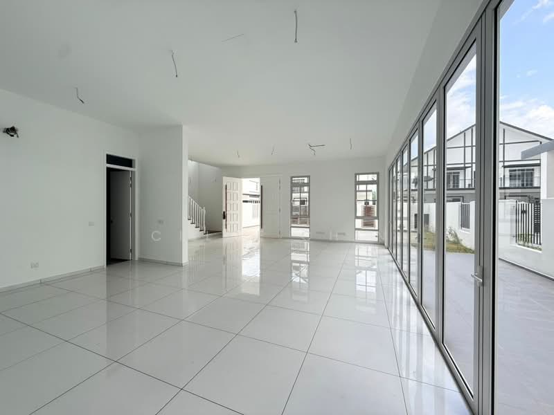 Semi-Detached House for Sale in Taman Ekoflora (Johor Bahru) - Chloe Chin - Living Room - PropertyGuru.com.my