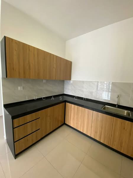 Kondominium untuk Dijual di The Hipster - Lucas Chan - Kitchen - PropertyGuru.com.my