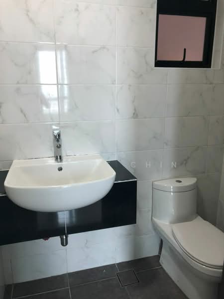 Service Residence for Rent at Sky Breeze Service Apartment - Pierre Chin - Bathroom - PropertyGuru.com.my