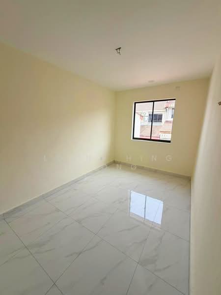 2-storey Terraced House for Sale in Taman Desa Cemerlang (Ulu Tiram) - Loong Hing Liong - Interior - PropertyGuru.com.my