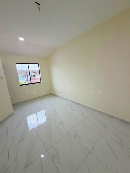 2-storey Terraced House for Sale in Taman Desa Cemerlang (Ulu Tiram) - Loong Hing Liong - Interior - PropertyGuru.com.my