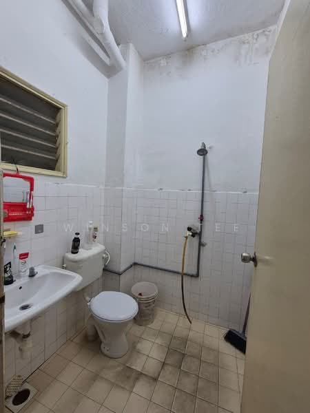 2-storey Terraced House for Sale in Johor Bahru (Johor) - Winson Tee - Bathroom - PropertyGuru.com.my