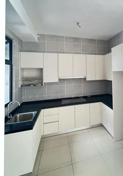 Service Residence for Rent at Twin Tower Residence - Jessy Koh - Kitchen - PropertyGuru.com.my