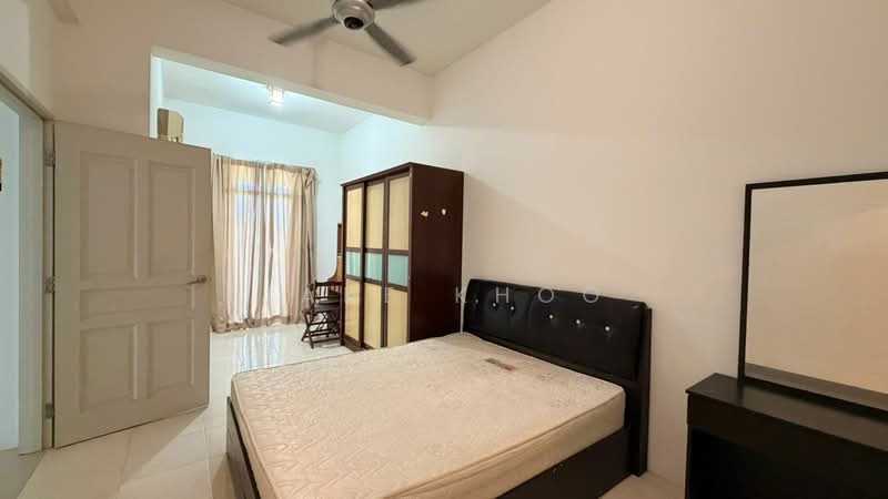 Condominium for Sale at The View Condominium - Jake Khoo - Bedroom - PropertyGuru.com.my