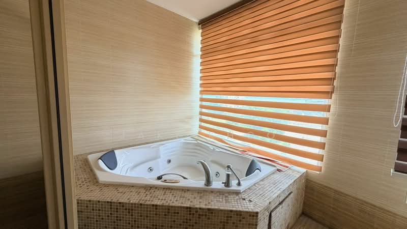 Condominium for Sale at The View Condominium - Jake Khoo - Bathroom - PropertyGuru.com.my