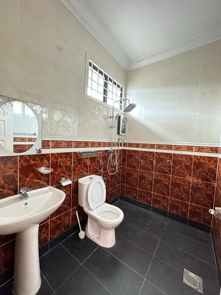 For Sale - Taman Molek Tamans Moleks