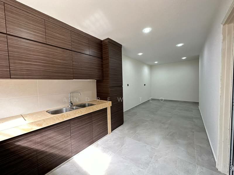 For Sale - Taman Molek Tamans Moleks