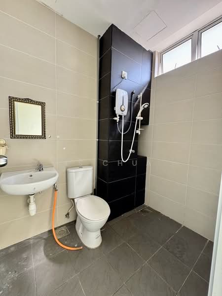 Condominium for Sale at Pangsapuri Kamelia (Camellia Park) - LS Chua - Bathroom - PropertyGuru.com.my