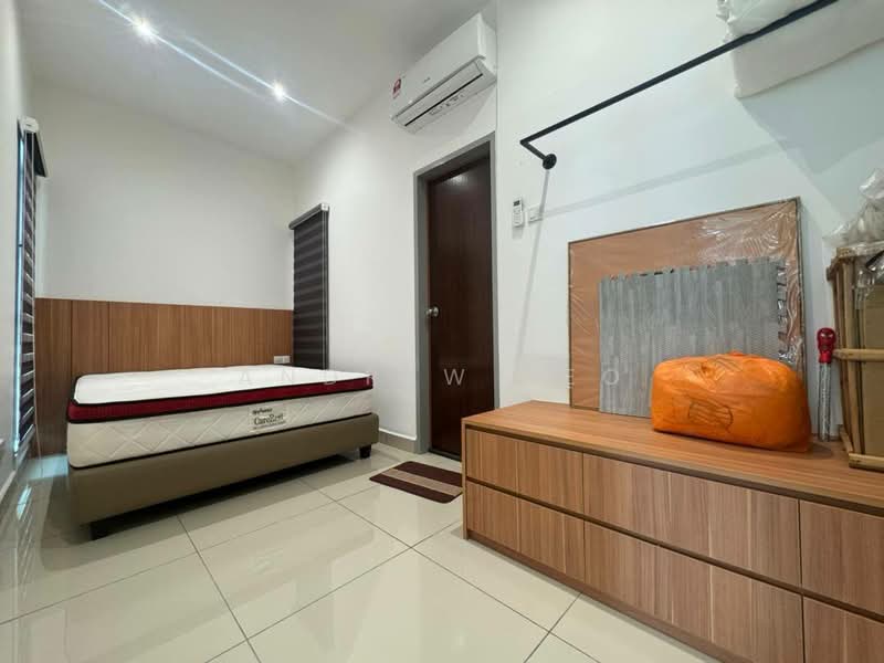 Kediaman Servis untuk Dijual di G Residence - Andrew Teo - Bedroom - PropertyGuru.com.my