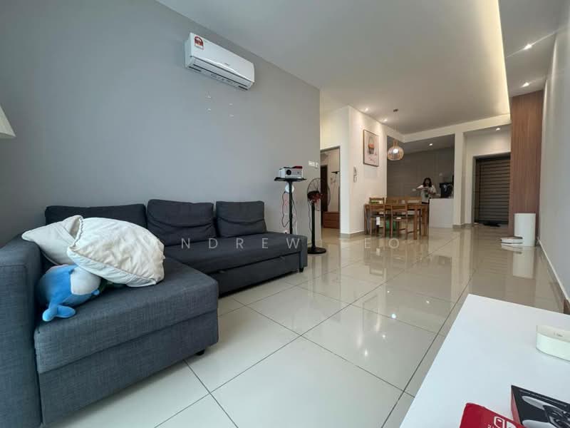 Kediaman Servis untuk Dijual di G Residence - Andrew Teo - Living Room - PropertyGuru.com.my