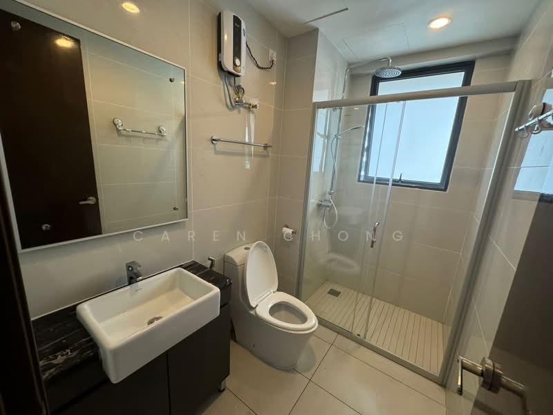 Condominium for Rent at Kings Bay @ Country Garden Danga Bay - Caren Chong - Bathroom - PropertyGuru.com.my
