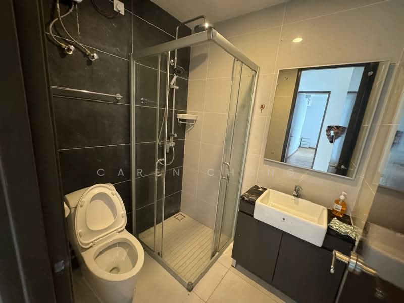 Condominium for Rent at Kings Bay @ Country Garden Danga Bay - Caren Chong - Bathroom - PropertyGuru.com.my