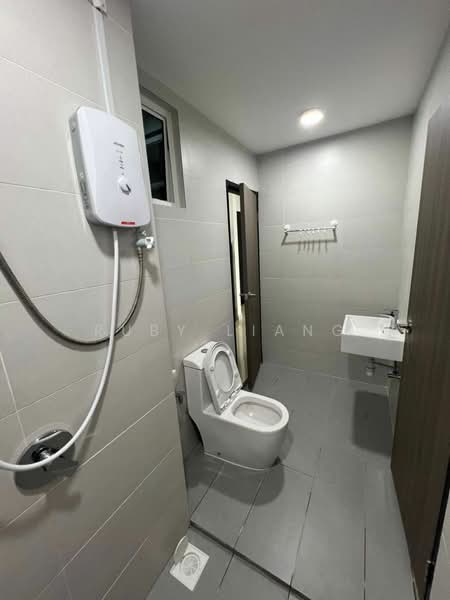 Servis Apartment untuk Disewa di TRELLIS RESIDENCES - Ruby Liang - Bathroom - PropertyGuru.com.my