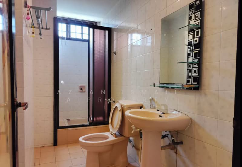 Condominium for Sale at Citywoods - Azlan Ismail aiproperty - Bathroom - PropertyGuru.com.my