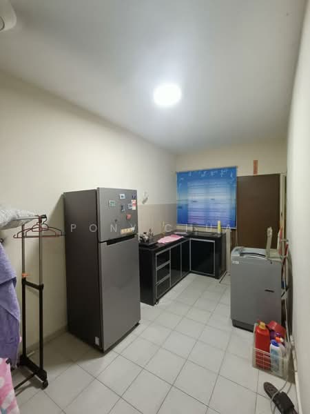Rumah Teres 2 Tingkat untuk Dijual di Taman Scientex Pasir Gudang (Pasir Gudang) - Pony Chua - Kitchen - PropertyGuru.com.my