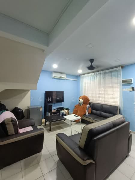Rumah Teres 2 Tingkat untuk Dijual di Taman Scientex Pasir Gudang (Pasir Gudang) - Pony Chua - Living Room - PropertyGuru.com.my